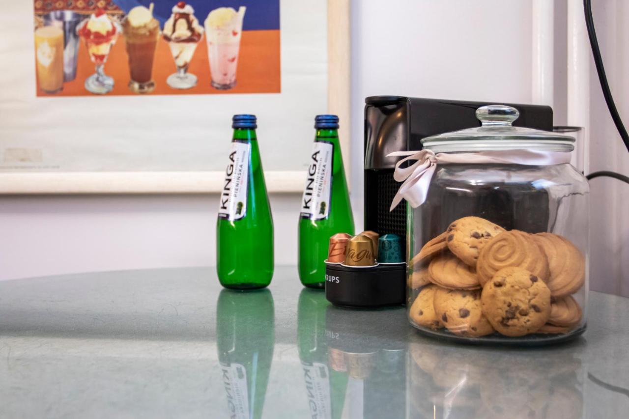 Apartament Przy Metrze Wierzbno Z Nuta Vintage Warsaw Luaran gambar