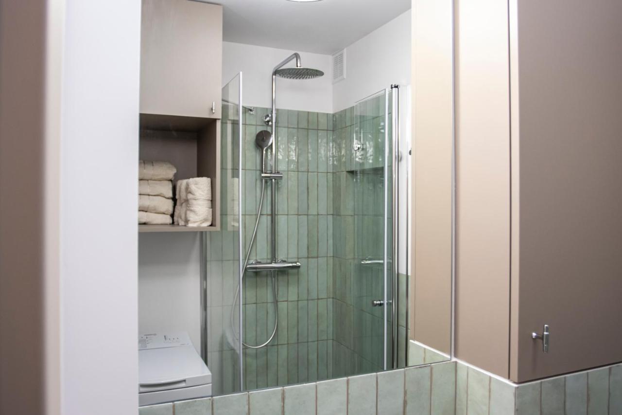 Apartament Przy Metrze Wierzbno Z Nuta Vintage Warsaw Luaran gambar