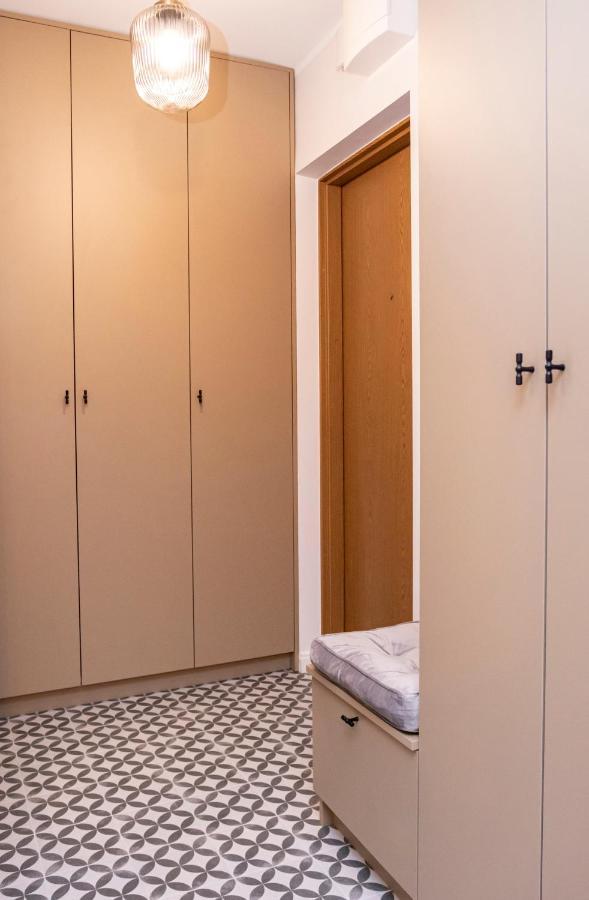 Apartament Przy Metrze Wierzbno Z Nuta Vintage Warsaw Luaran gambar